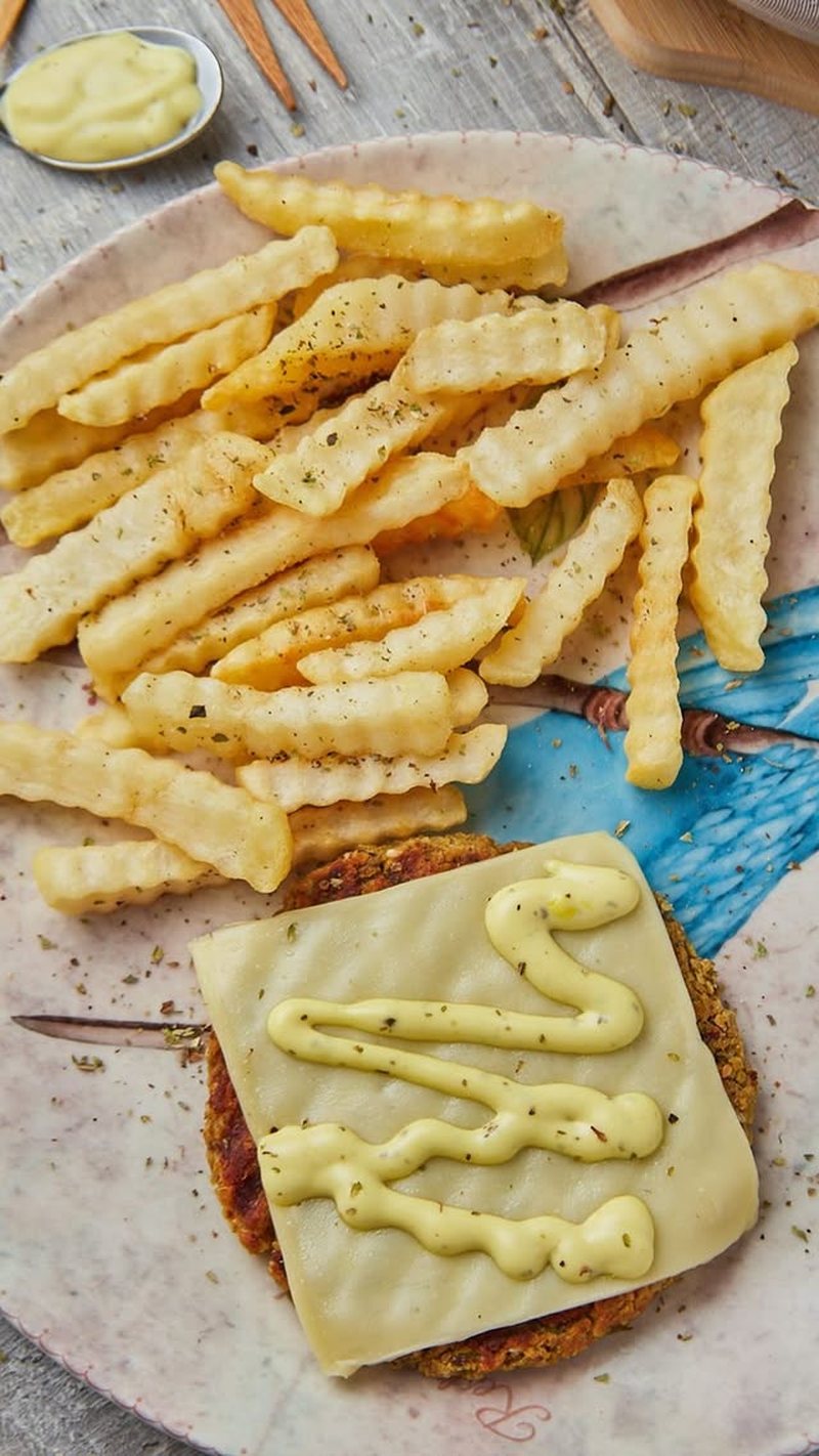 Hamburguesa veggie con papas