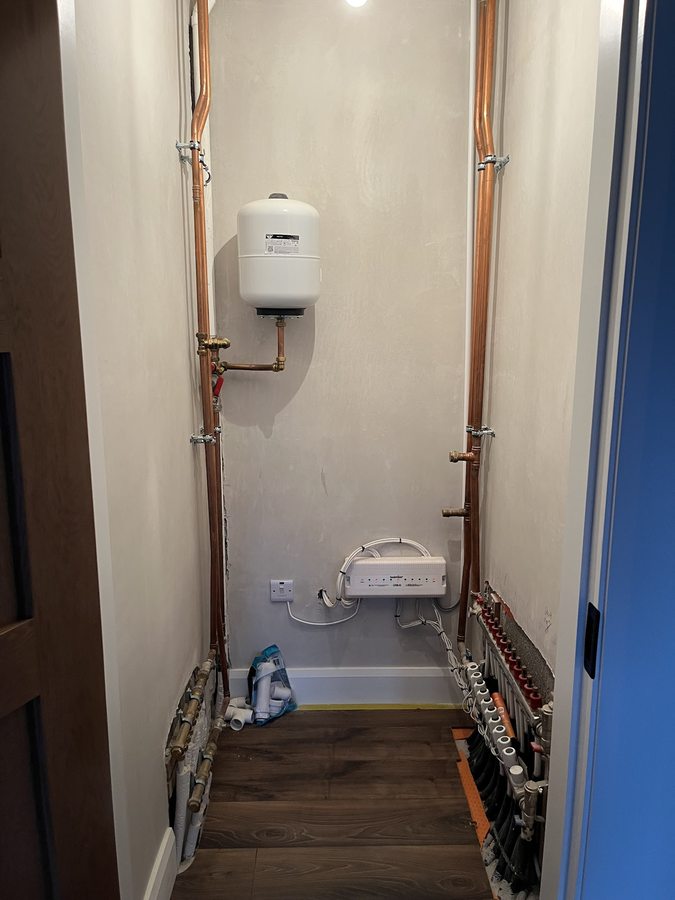 Heating system pipework and pressure vessel install