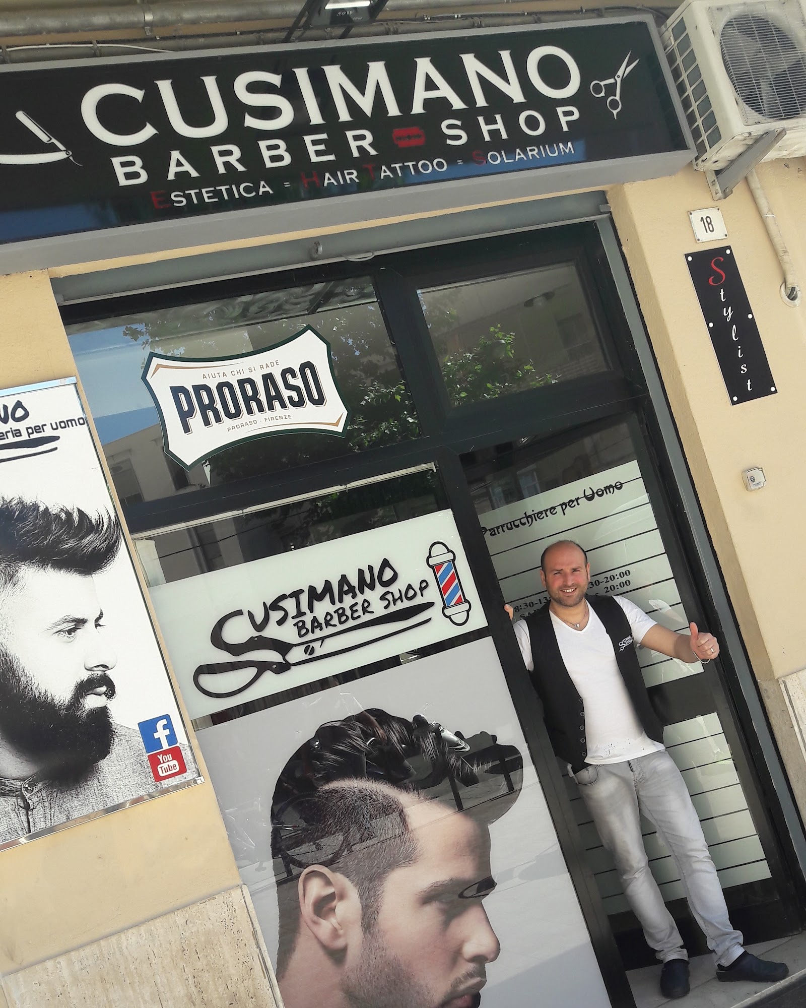 L'ingresso di Cusimano Barber Shop a Palermo